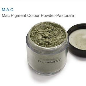 ❤️MAC PIGMENT “PASTORALE”❤️